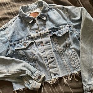 Levi Jean jacket /cut